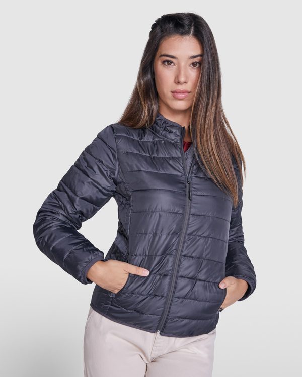 FINLAND WOMAN RA5095
